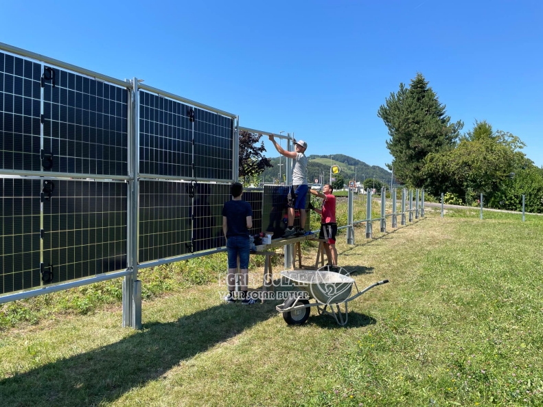 Sistema de cercado de montaje solar vertical