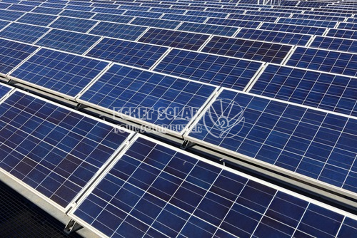 Historia del desarrollo de materiales en el sector fotovoltaico.