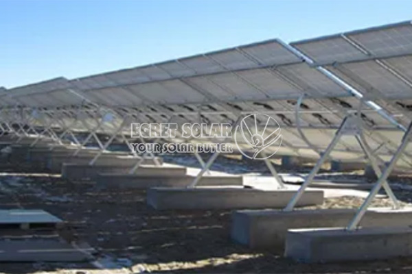 Montaje solar ajustable